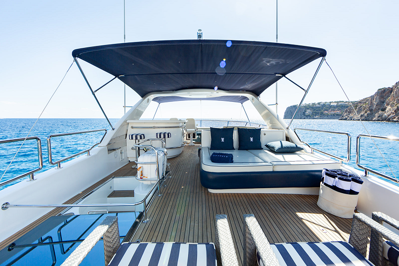 Ehthele_Elegance_78_Yacht_Charter_Andratx_flybridge