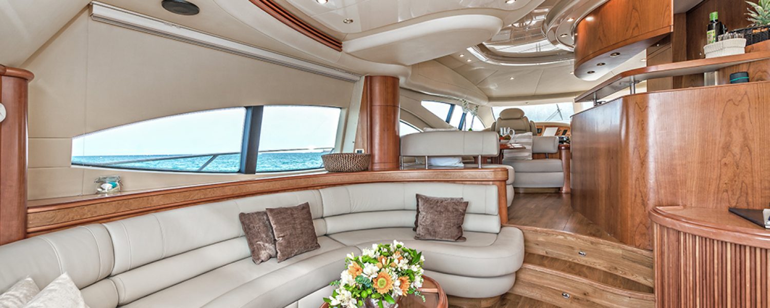 Azimut Yacht Charter in Mallorca