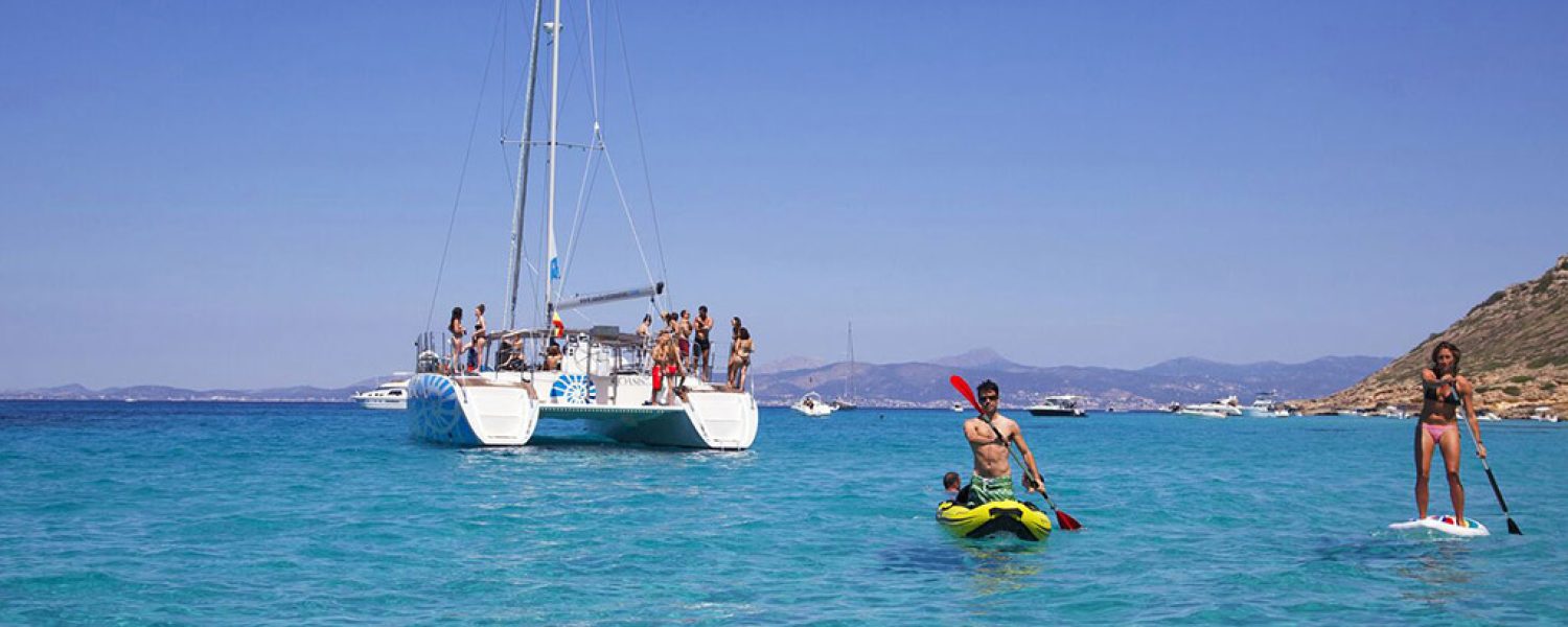 Catamarans-Palma-bay