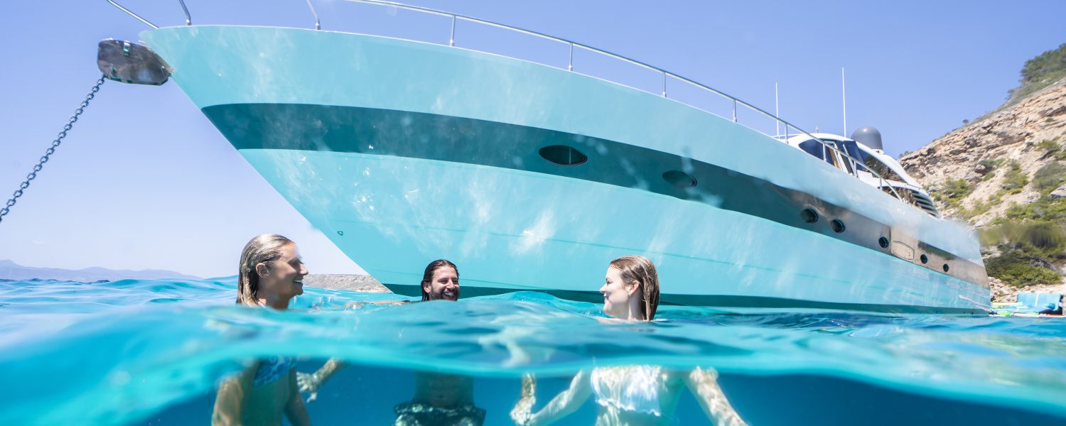 PERSHING YACHT AGENTSsA_53