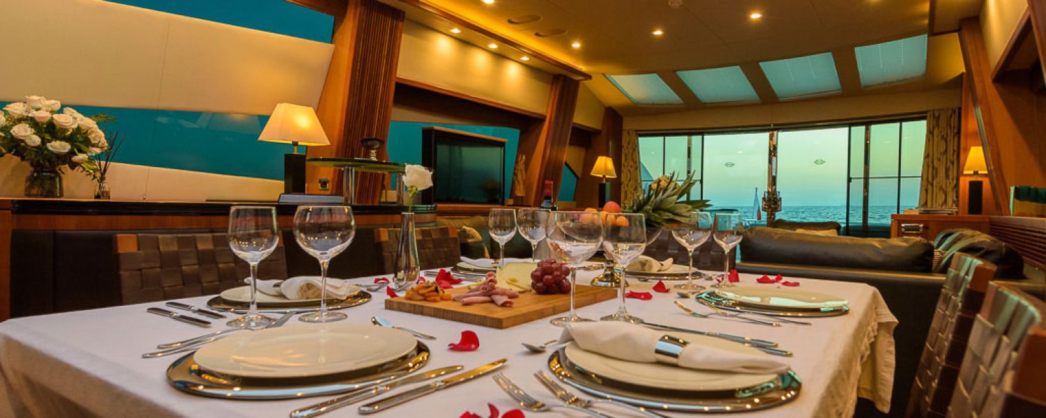 interior-predatora-108-casino-royale-3