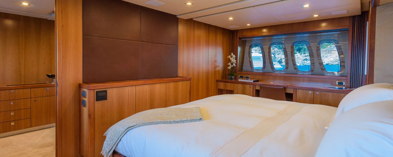 interior-predatora-108-casino-royale-9